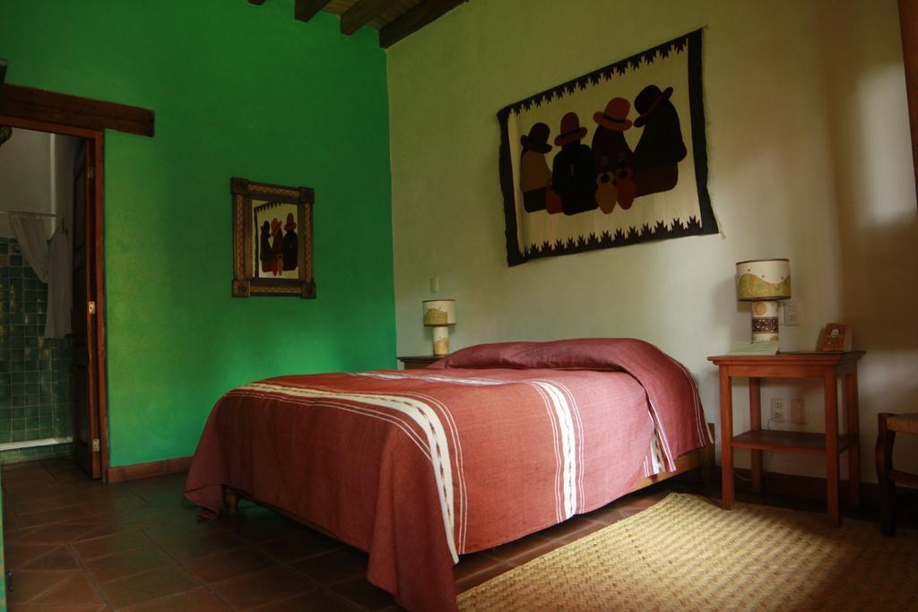 Posada Yolihuani Patzcuaro Bagian luar foto