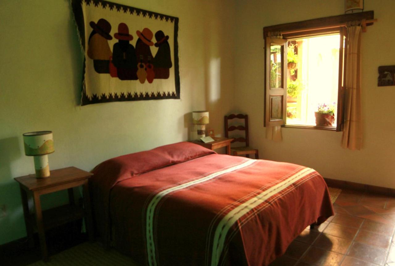 Posada Yolihuani Patzcuaro Ruang foto